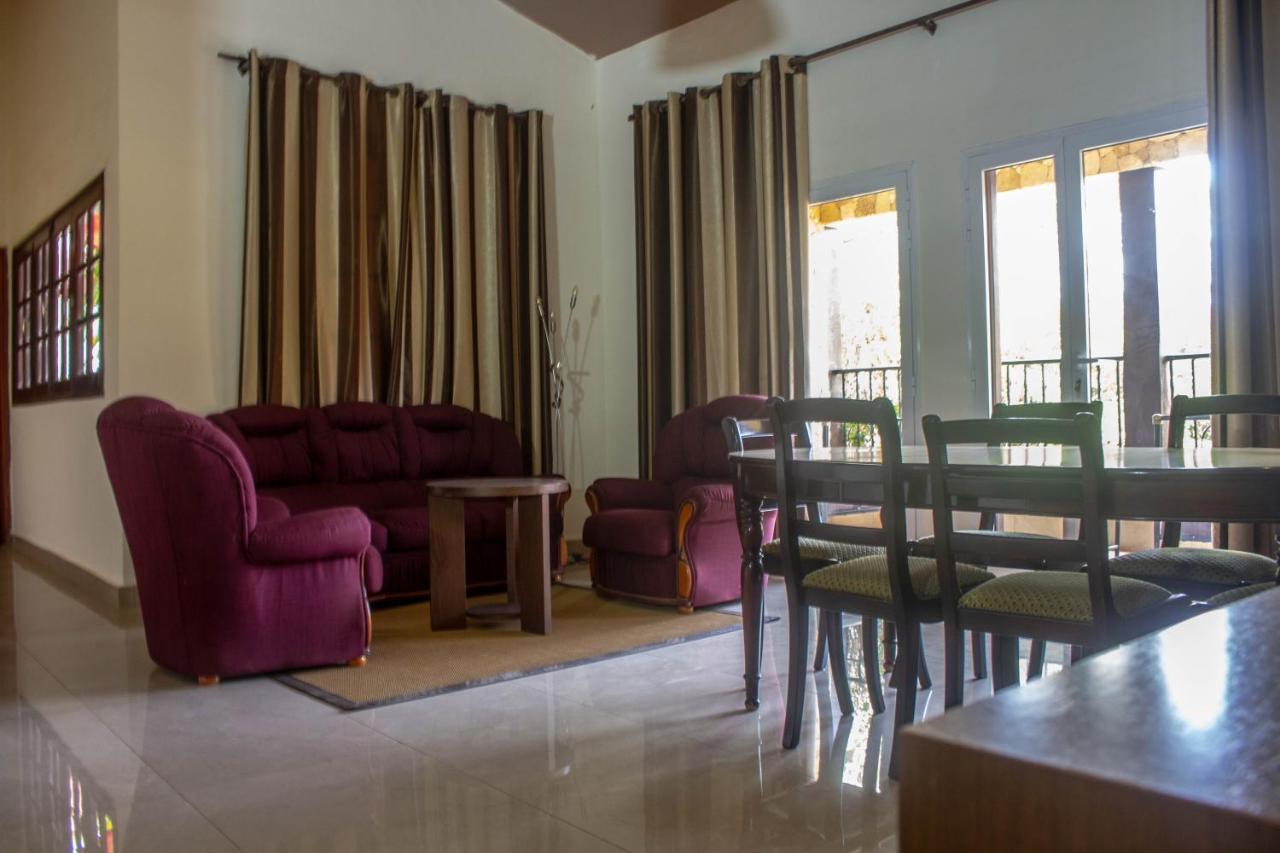 Iris Hotel Toubab Dialao Exterior foto