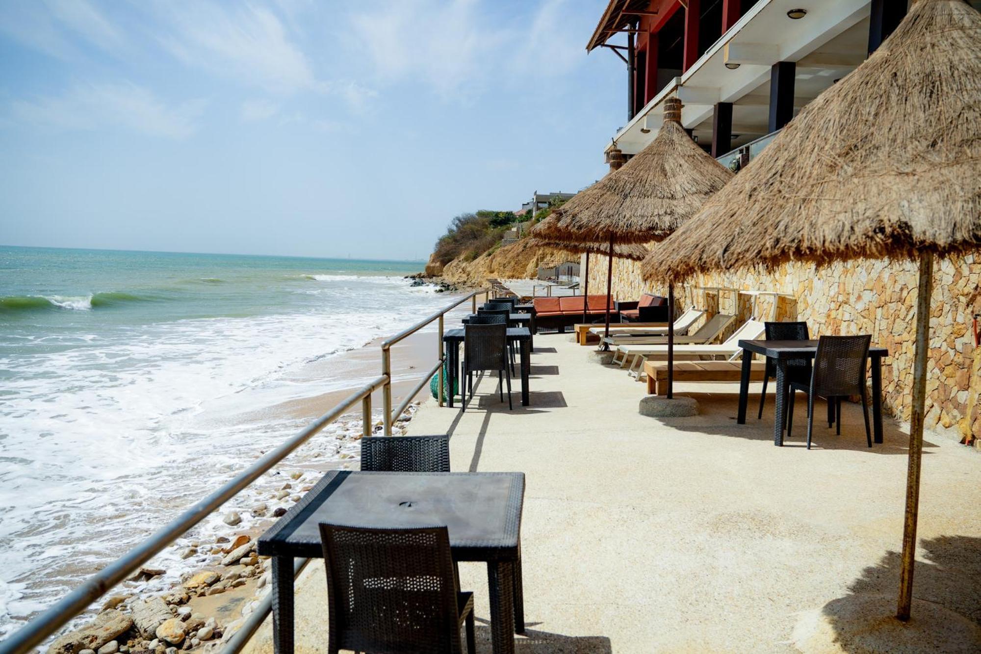 Iris Hotel Toubab Dialao Exterior foto